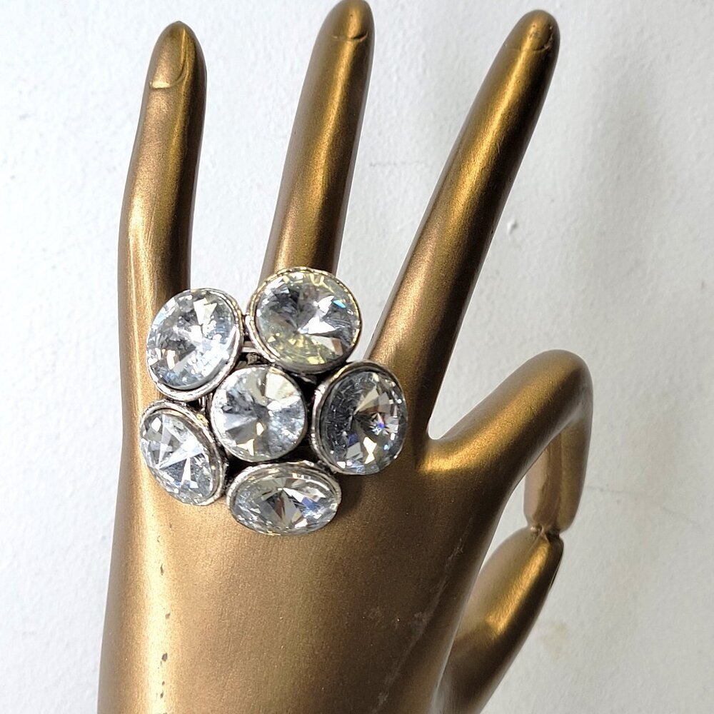 Statement Crystal Cluster Stretch Ring